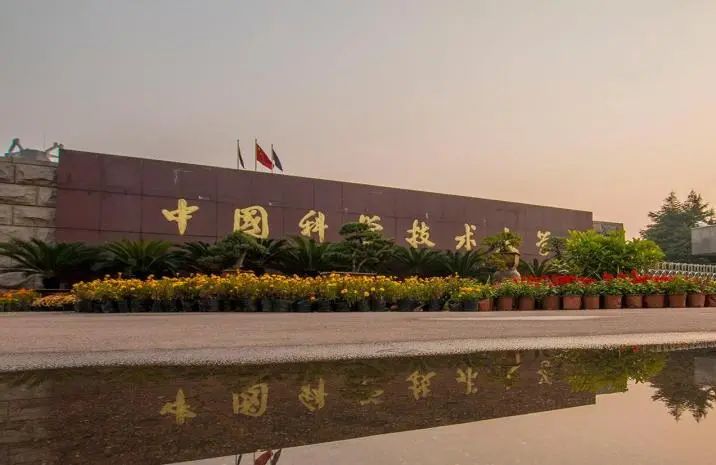 德祥高校展秋季四校巡展，延续夏日精彩